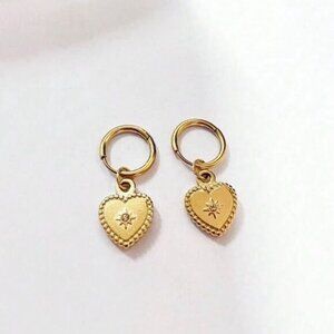 Heart hoop earrings N852